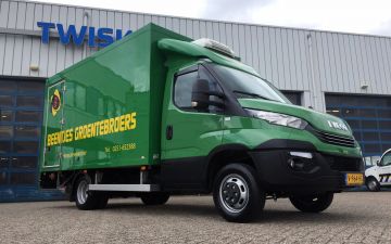 Beentjes groentebroers - 2 x Iveco Daily 35C14 automaat