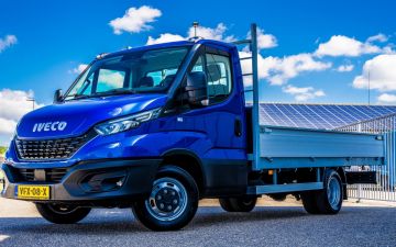 Carbodundum specialist - Iveco Daily 35C16Ha8 + twisk laadbak