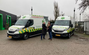 Dierenambulance kennemerland - 2 x Iveco Daily 35s14va8