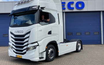 Frissel - Iveco S-way AS 440S 49T/P