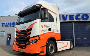 Hulster transport - Iveco S-way AS440s49T/P trekker
