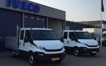 IJmond groen - 2 x Iveco Daily 35S12 + twisk kieper