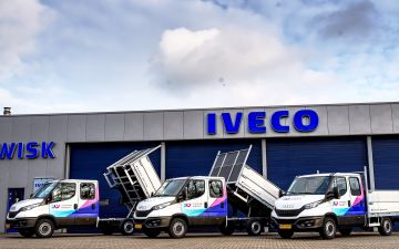 IJmond werkt! - 3 x Iveco Daily 35s12 + Twisk kieper