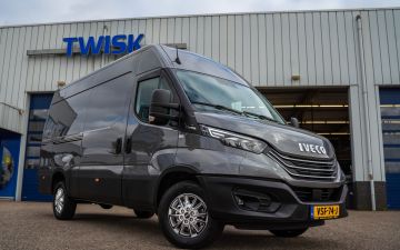 IJzersterk klusbedrijf - Iveco Daily 35s18va8