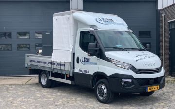 J Schut reinigingstechniek - Iveco Daily 50C18a8 + twisk laadbak