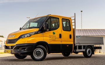 Jan van Egmond - Iveco Daily 35s14d + Karhof laadbak