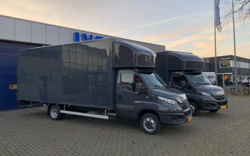 Karintrad - 2 x Iveco Daily 50C18ha8 + Citybox