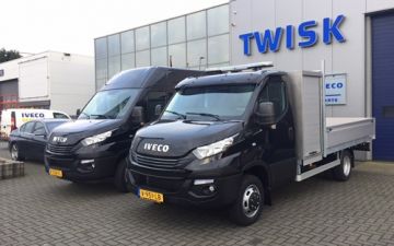 P Luyben - Iveco Daily 50C18v automaat en Iveco Daily 50C18 automaat + twisk openlaadbak