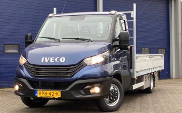 Wesse Steigerbouw - Iveco Daily 40C18 + twisk laadbak